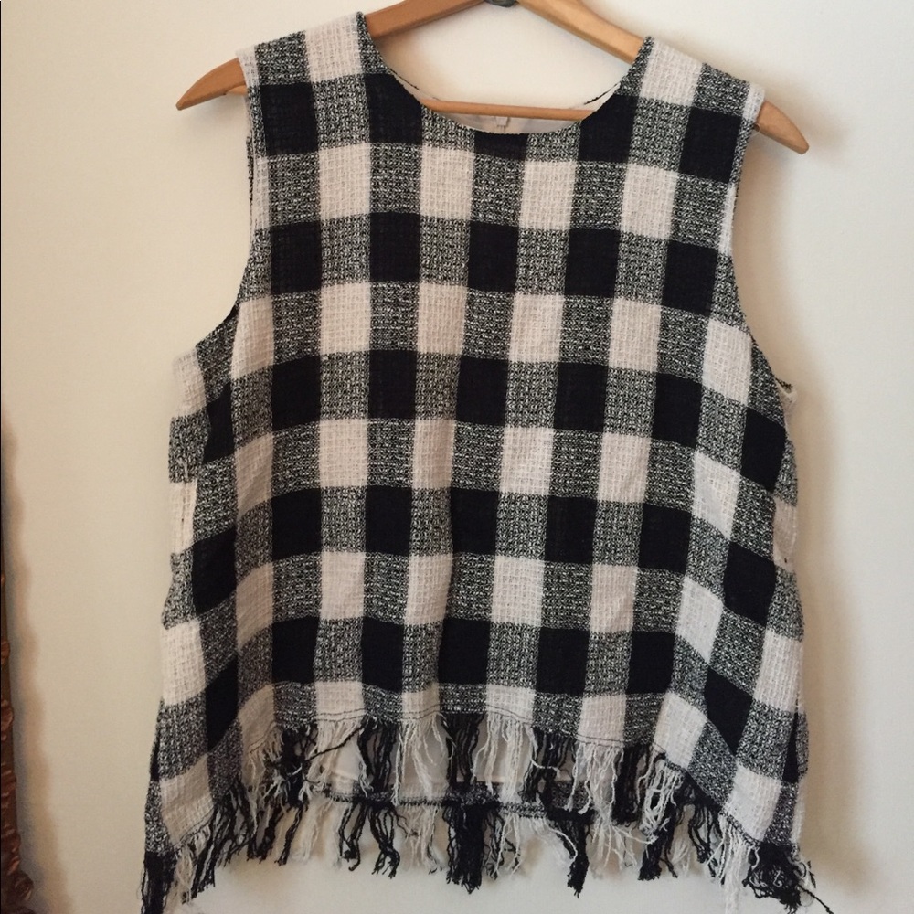 Zara size large, EUC, buffalo plaid tank